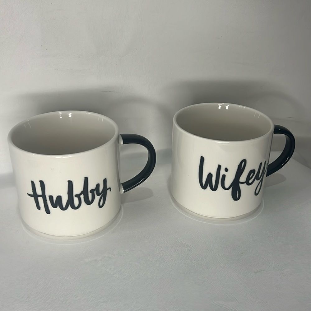 Hubby Wifey Coffee Mugs Porcelain 16 Oz Or 2 Cups Each Set 2 White Black Handle